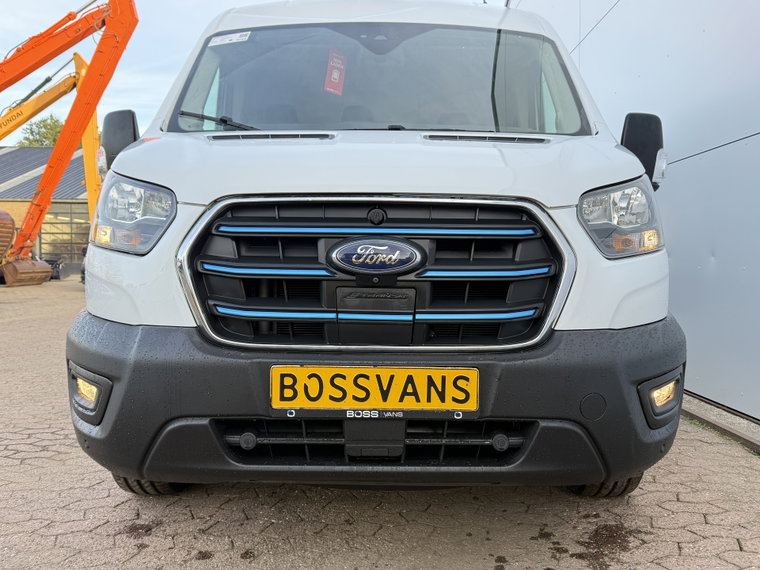 Vehicle Image 17