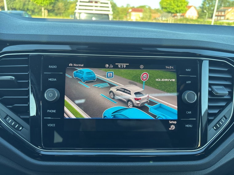 Vehicle Image 24