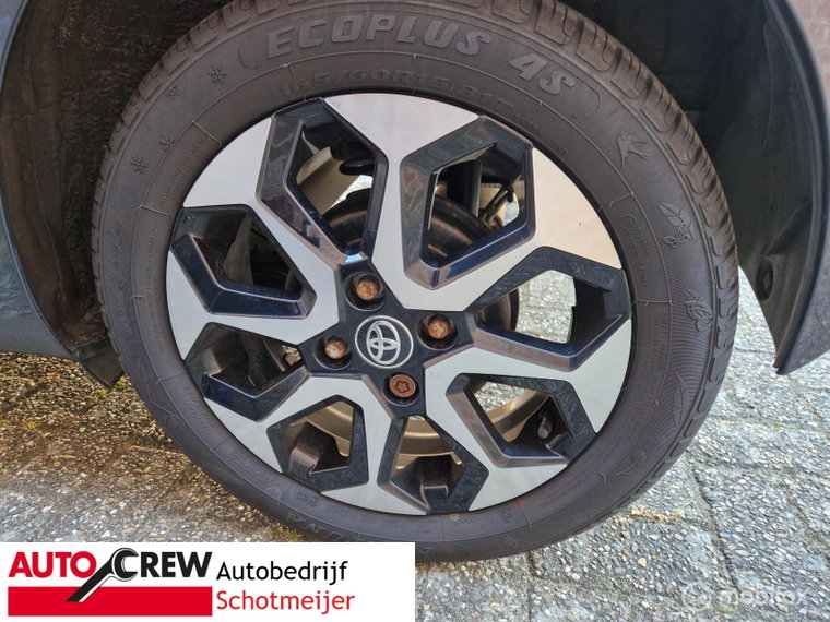 Vehicle Image 7