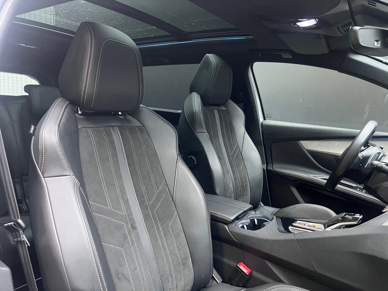 Vehicle Image 33