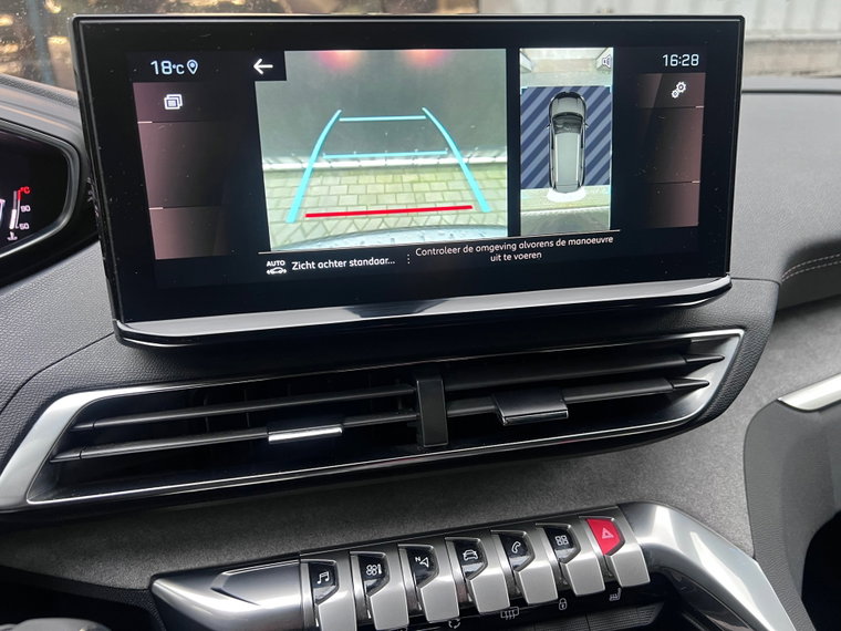 Vehicle Image 38