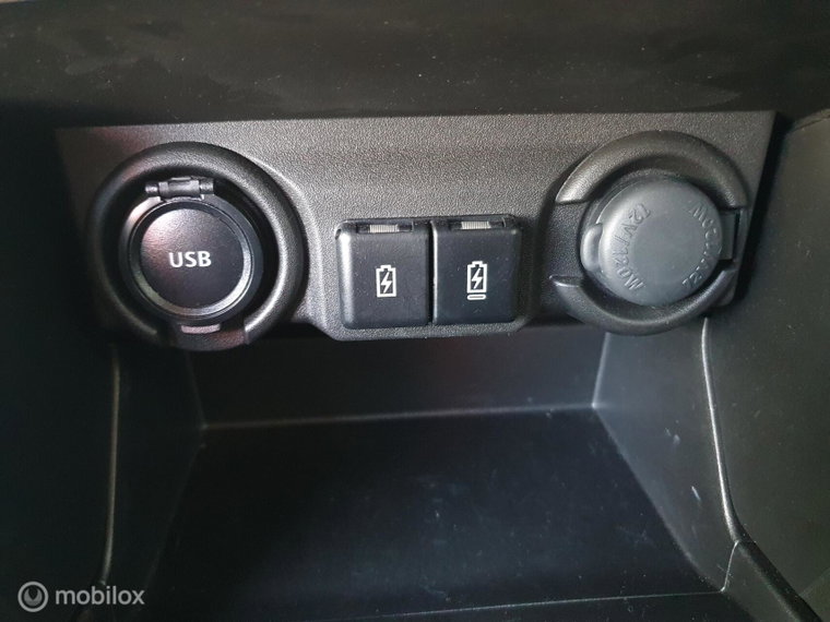 Vehicle Image 26