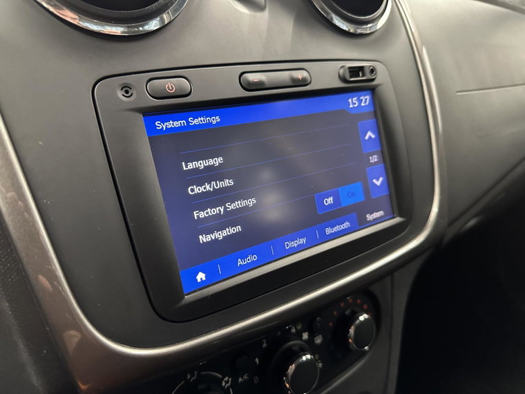 Vehicle Image 30