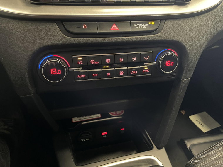 Vehicle Image 24