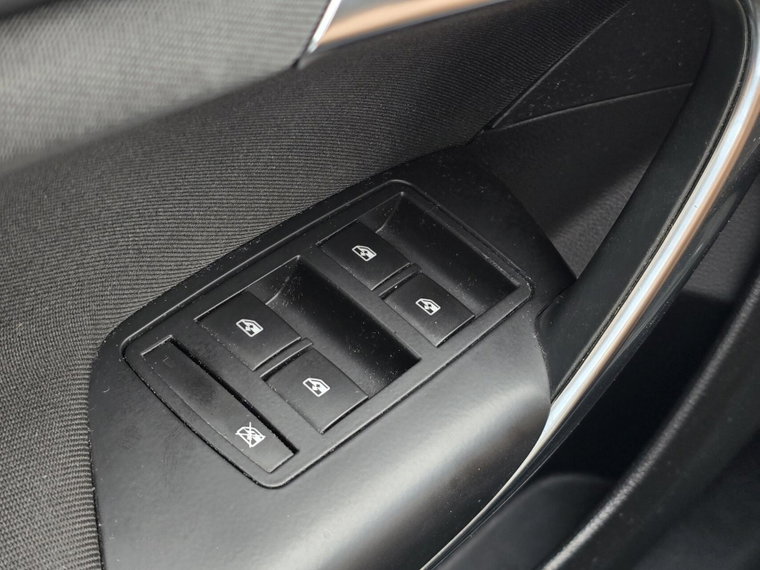 Vehicle Image 27