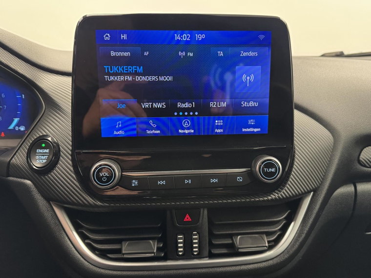 Vehicle Image 30
