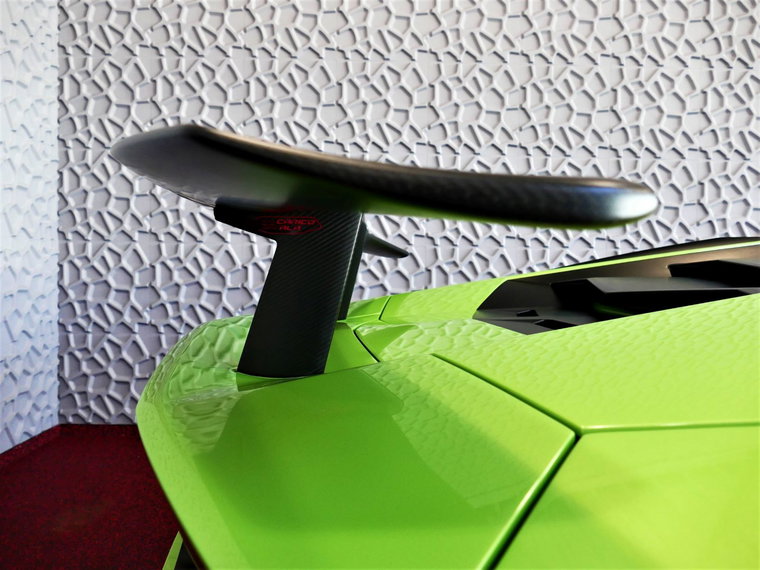 Vehicle Image 32