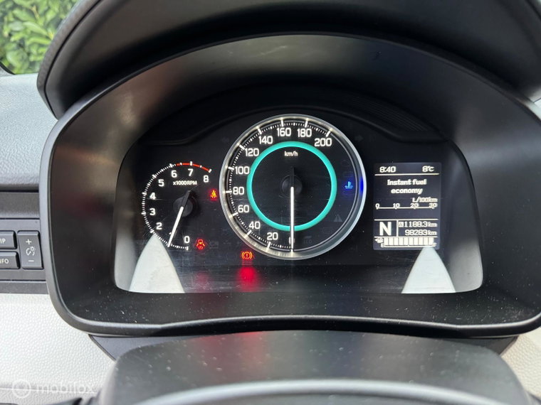 Vehicle Image 16