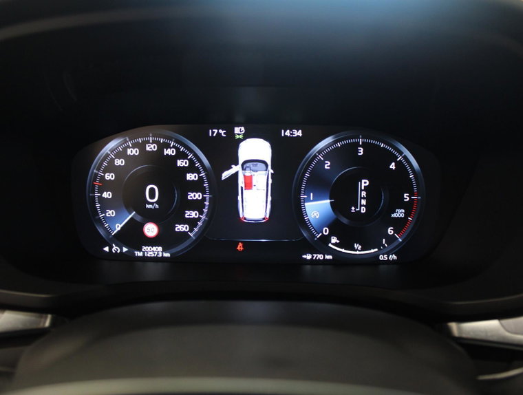 Vehicle Image 25