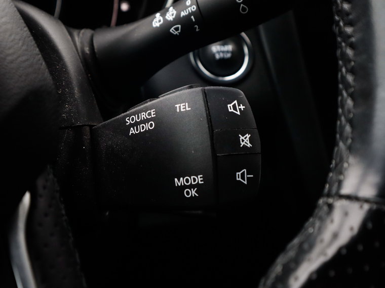 Vehicle Image 32
