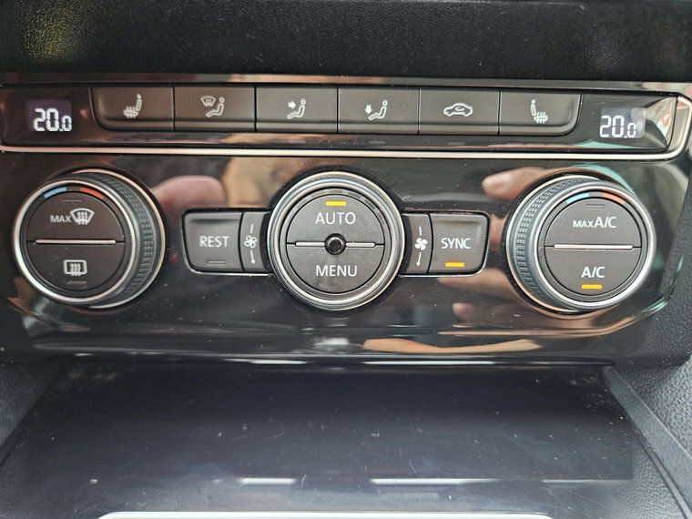 Vehicle Image 27