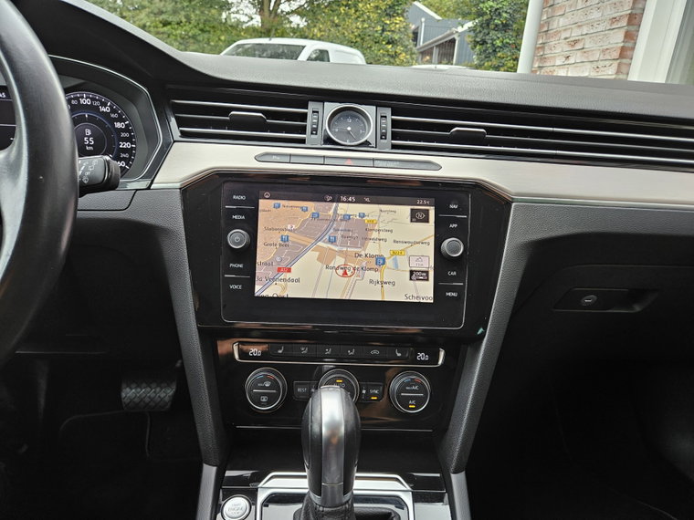 Vehicle Image 35