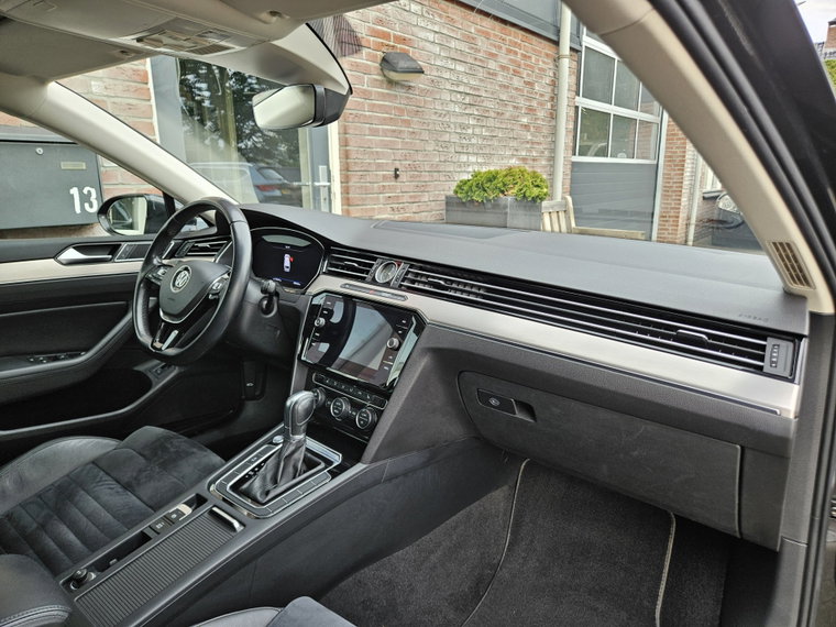 Vehicle Image 37