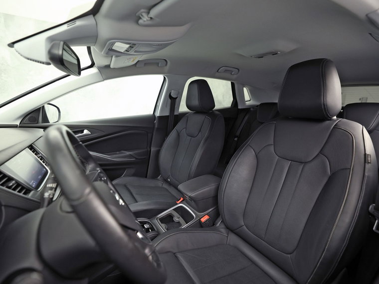 Vehicle Image 12