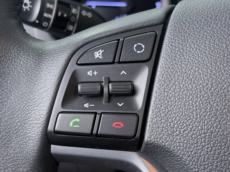 Vehicle Image 26
