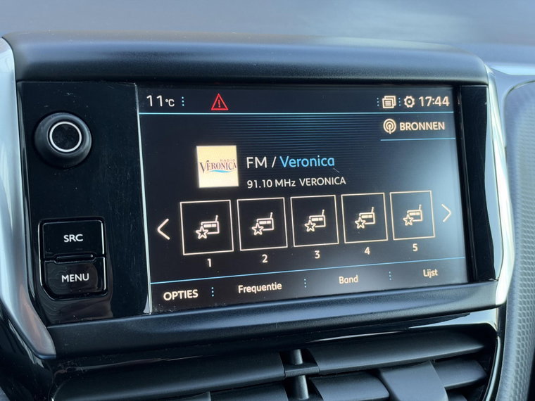 Vehicle Image 17