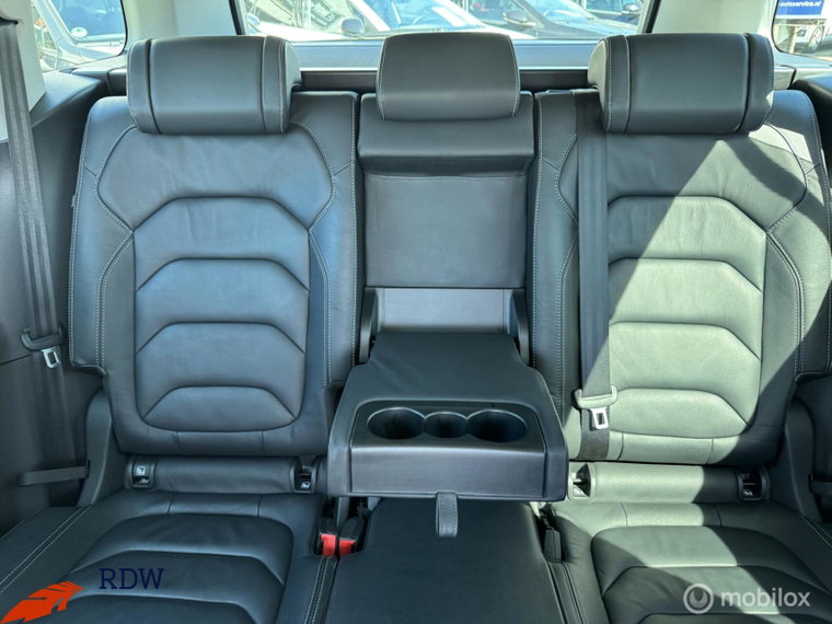 Vehicle Image 38