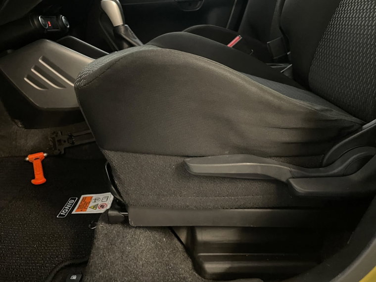Vehicle Image 19