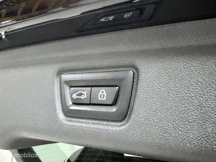 Vehicle Image 47