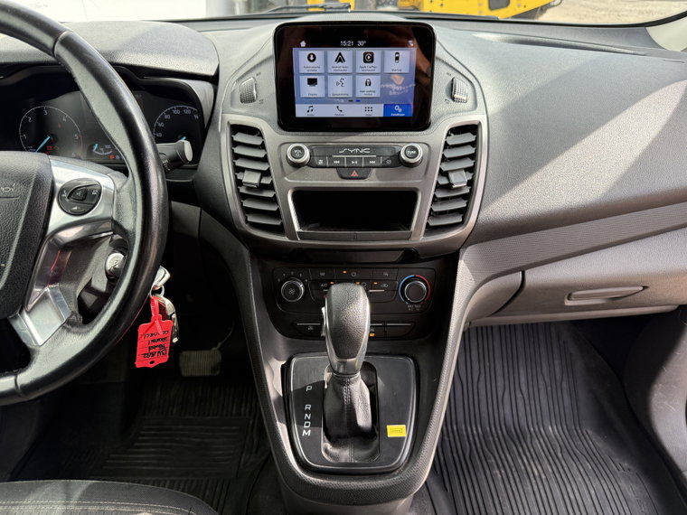 Vehicle Image 19