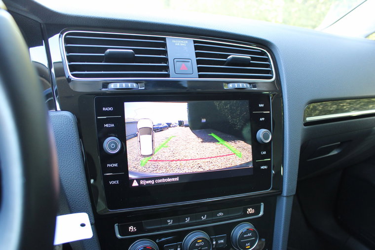 Vehicle Image 19
