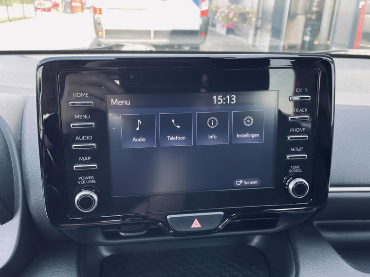 Vehicle Image 19