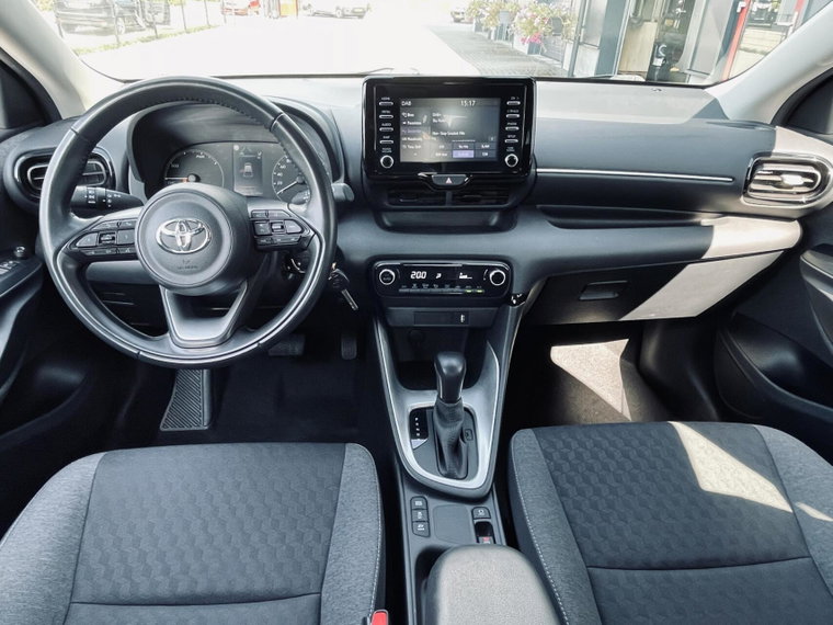 Vehicle Image 11