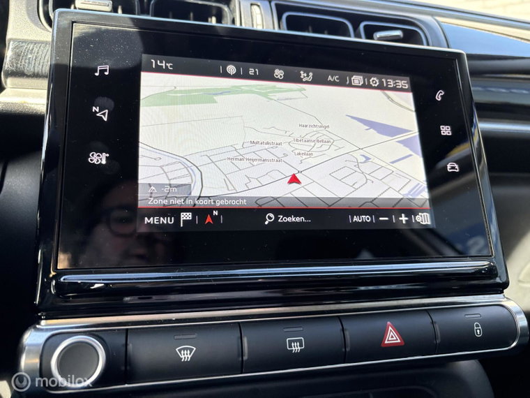 Vehicle Image 40