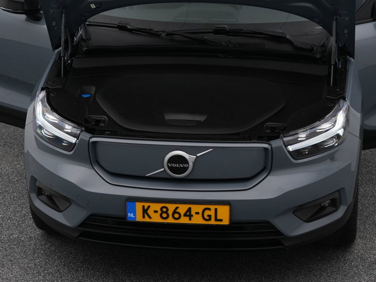 Vehicle Image 32