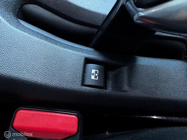 Vehicle Image 40