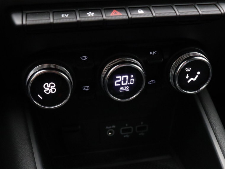 Vehicle Image 33
