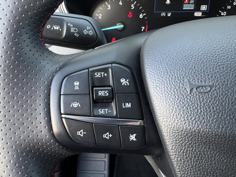 Vehicle Image 28