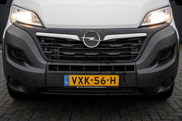Vehicle Image 23