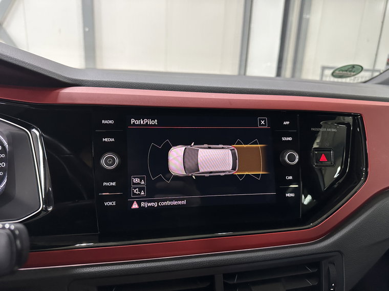 Vehicle Image 15