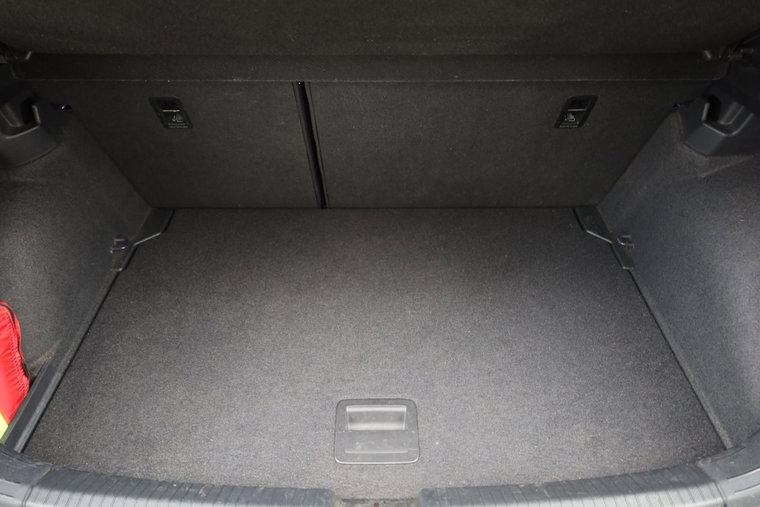 Vehicle Image 34