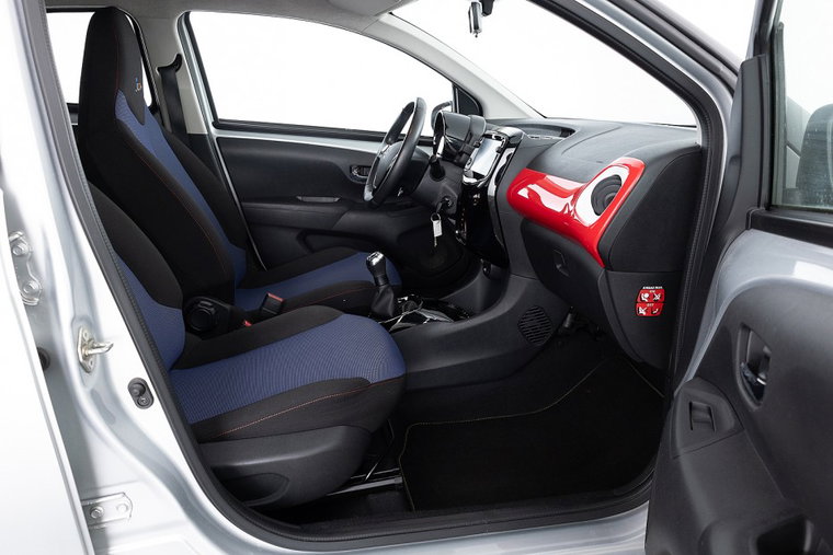 Vehicle Image 7