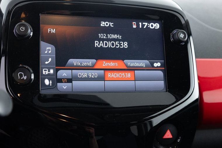 Vehicle Image 10