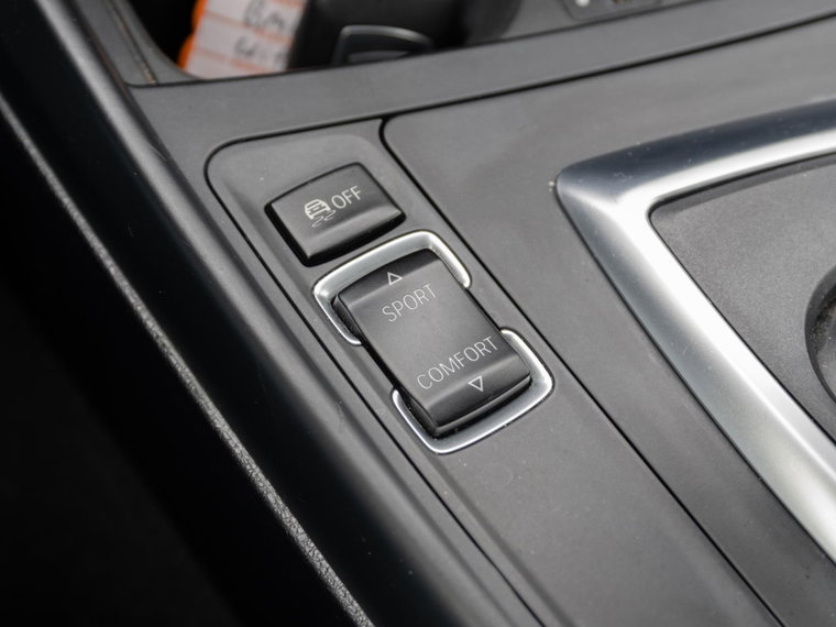Vehicle Image 38