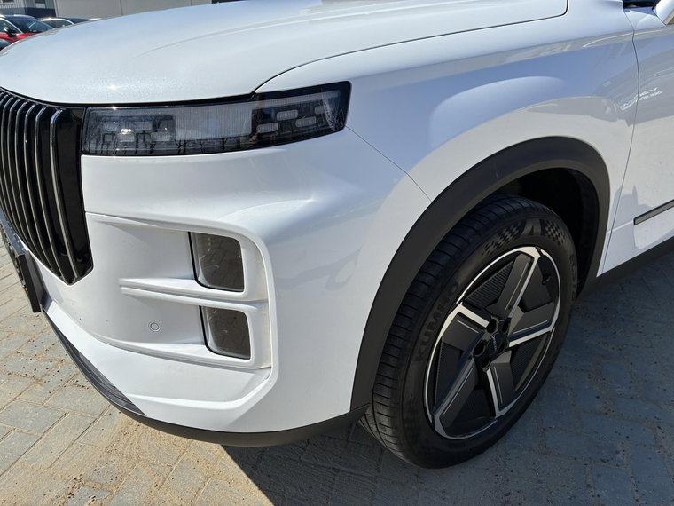 Vehicle Image 19
