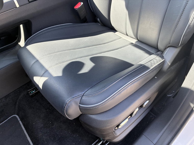 Vehicle Image 31