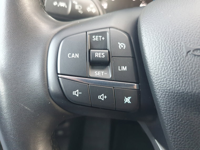 Vehicle Image 34