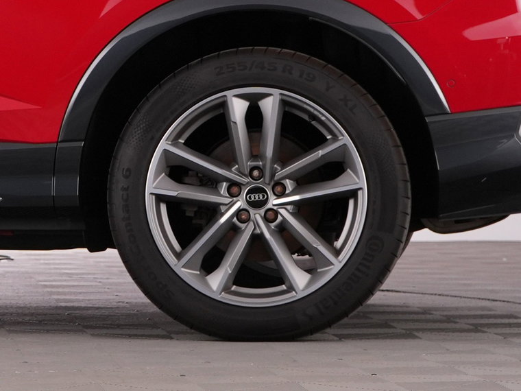 Vehicle Image 38