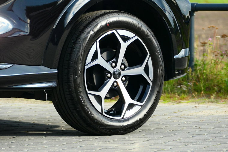 Vehicle Image 13