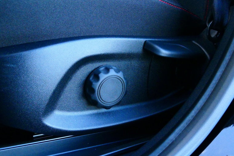 Vehicle Image 42