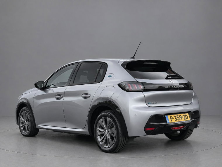 Vehicle Image 26