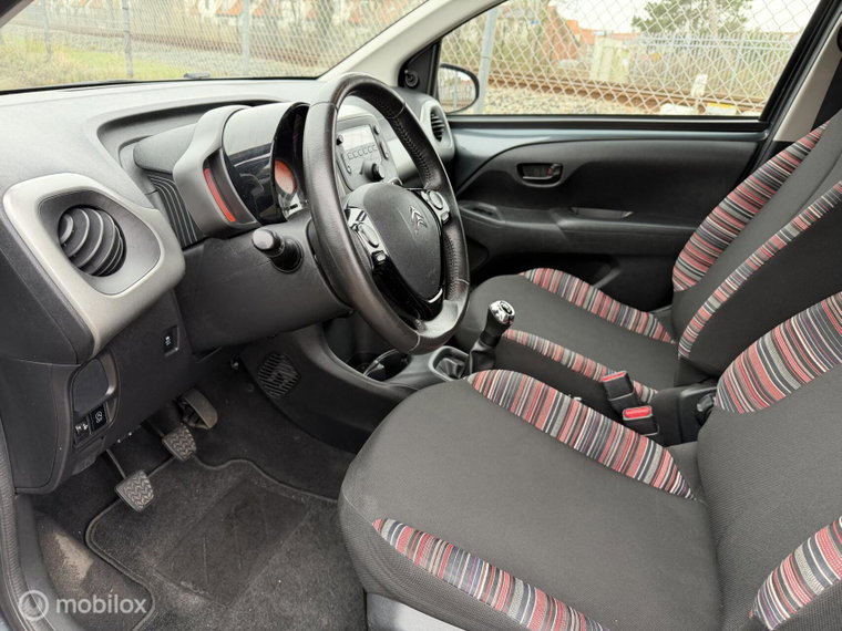 Vehicle Image 13