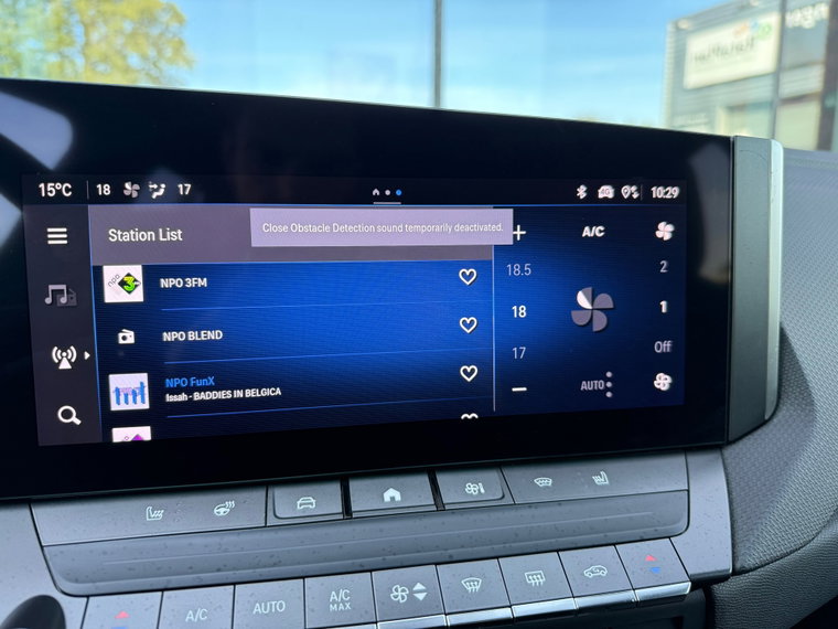 Vehicle Image 39