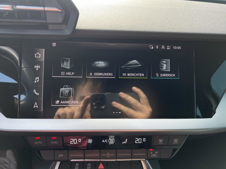 Vehicle Image 28
