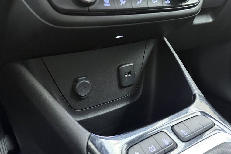 Vehicle Image 22