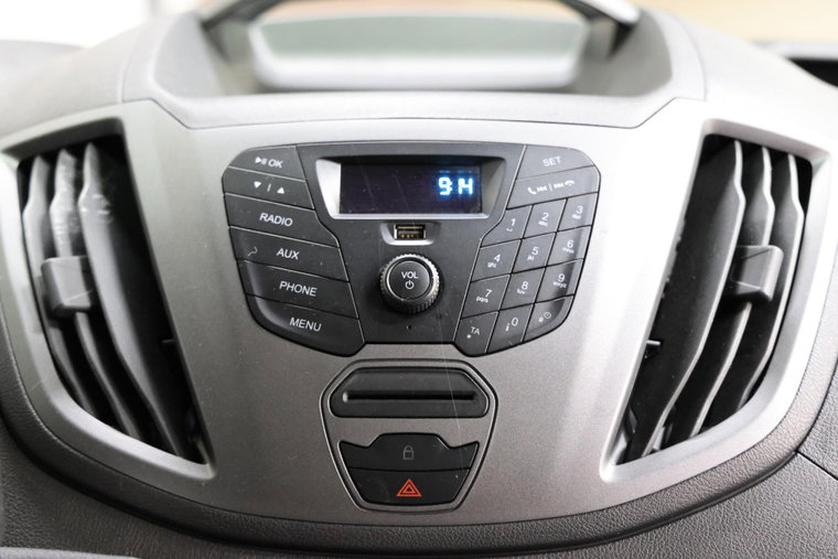 Vehicle Image 13